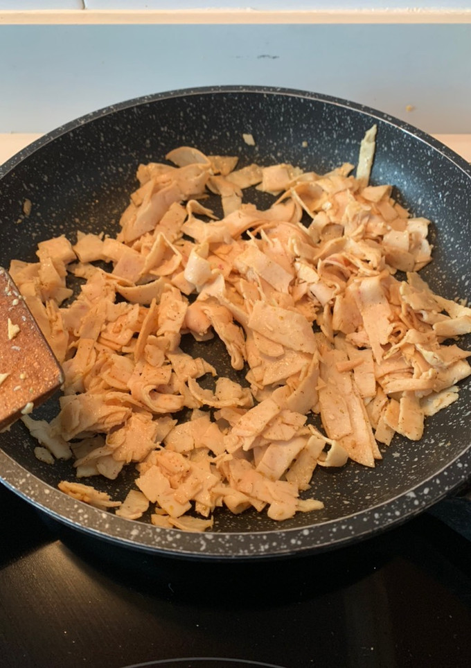 Una foto de Shawarma saludable bajo en grasa