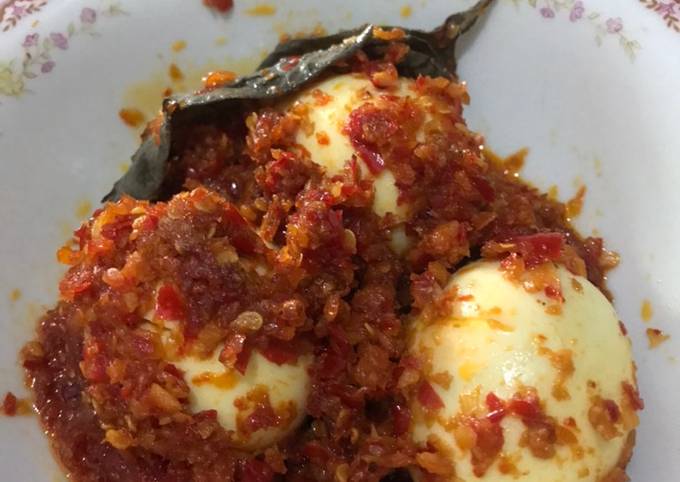 Ini dia! Resep bikin Telur Bulat Balado Simple yang sesuai selera
