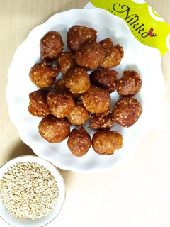 எள்ளு சீடை செய்முறை முக்கிய புகைப்படம்