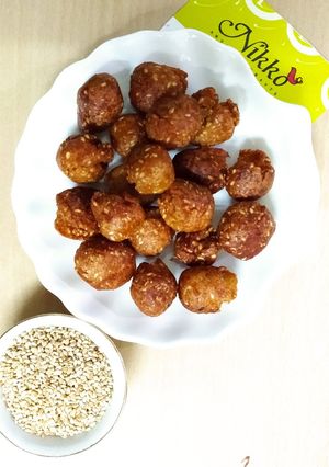 எள்ளு சீடை செய்முறை முக்கிய புகைப்படம்