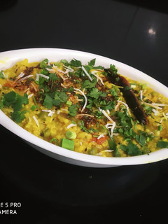 વેજીટેબલ ફાડા ખીચડી (Vegetable Fada Khichdi Recipe In Gujarati) રેસીપી મુખ્ય ફોટો