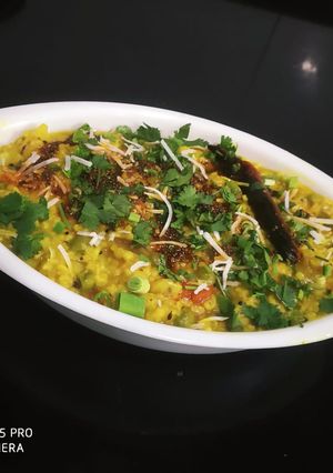 વેજીટેબલ ફાડા ખીચડી (Vegetable Fada Khichdi Recipe In Gujarati) રેસીપી મુખ્ય ફોટો