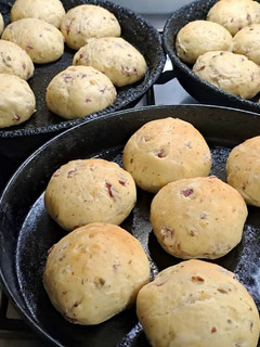 Una foto de Pancitos saborizados de cebolla, queso y salame
