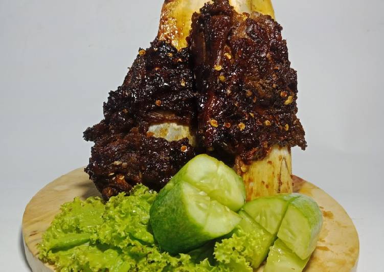 �?�Iga Bakar�?�