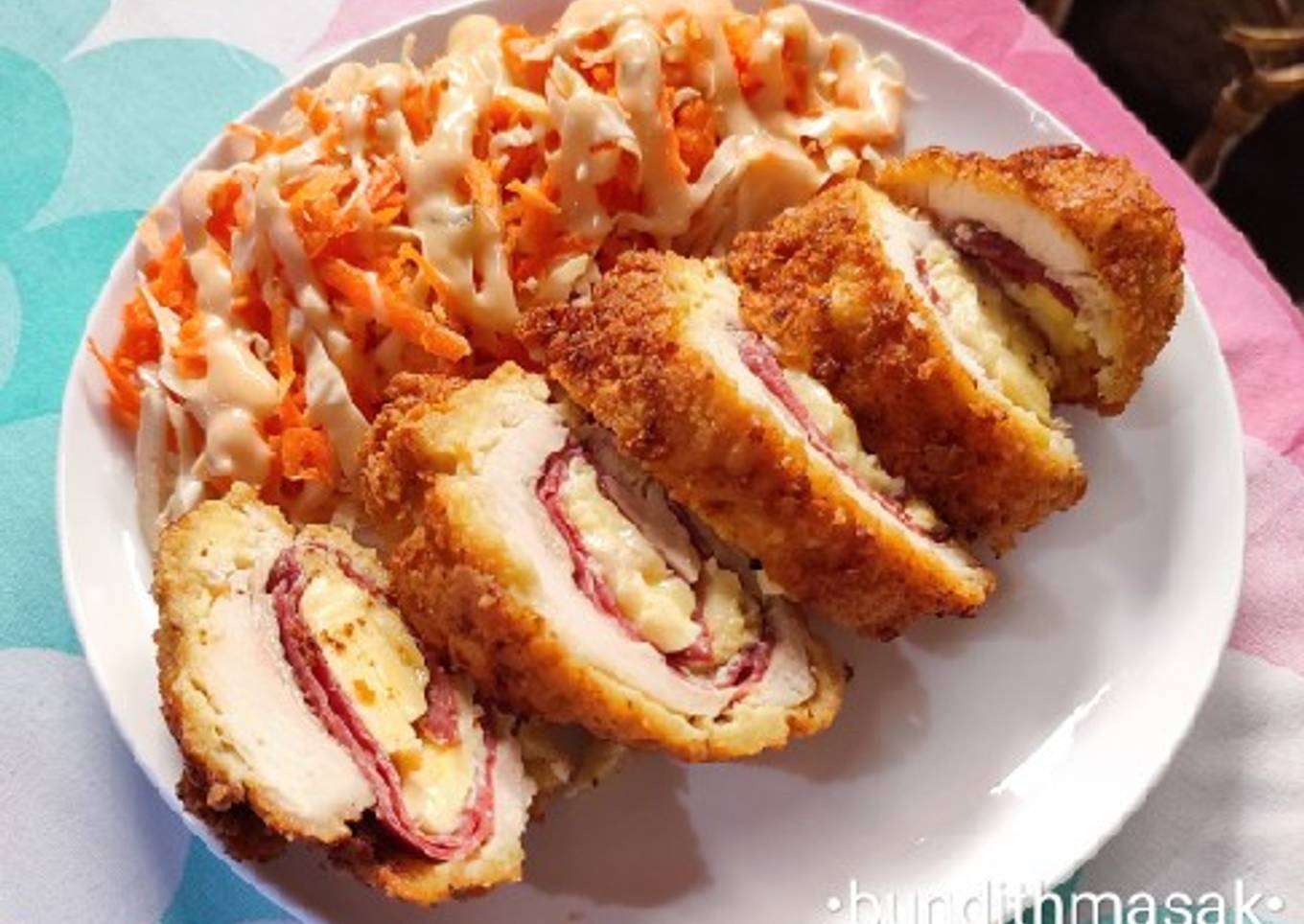 10. Chicken Cordon Bleu 🍗🥓🧀