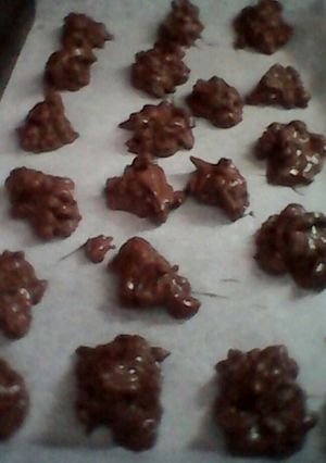 A picture of Peanut Butter Clusters.