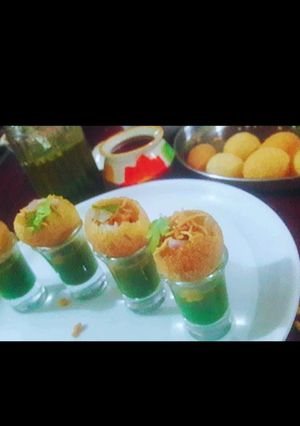 सूजी के गोलगप्पे (Suji ke Golgappe recipe in Hindi) रेसिपी मुख्य फोटो