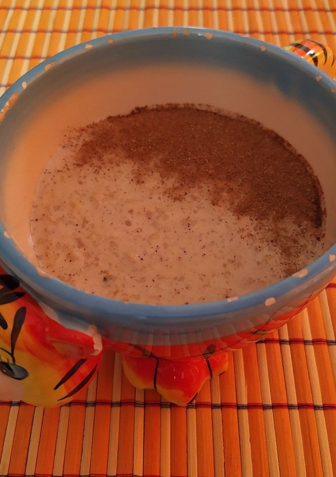 Una foto de Gachas de avena con canela (porridge)