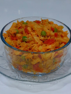કોબી ગાજર લીલા વટાણા નું શાક (Kobi Gajar Lila Vatana Shak Recipe In Gujarati) રેસીપી મુખ્ય ફોટો