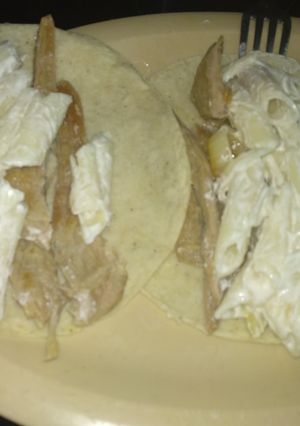 Una foto de Tacos de bistec y pasta ;'v