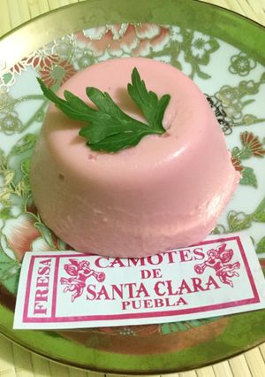 Una foto de Gelatina cremosa de camote