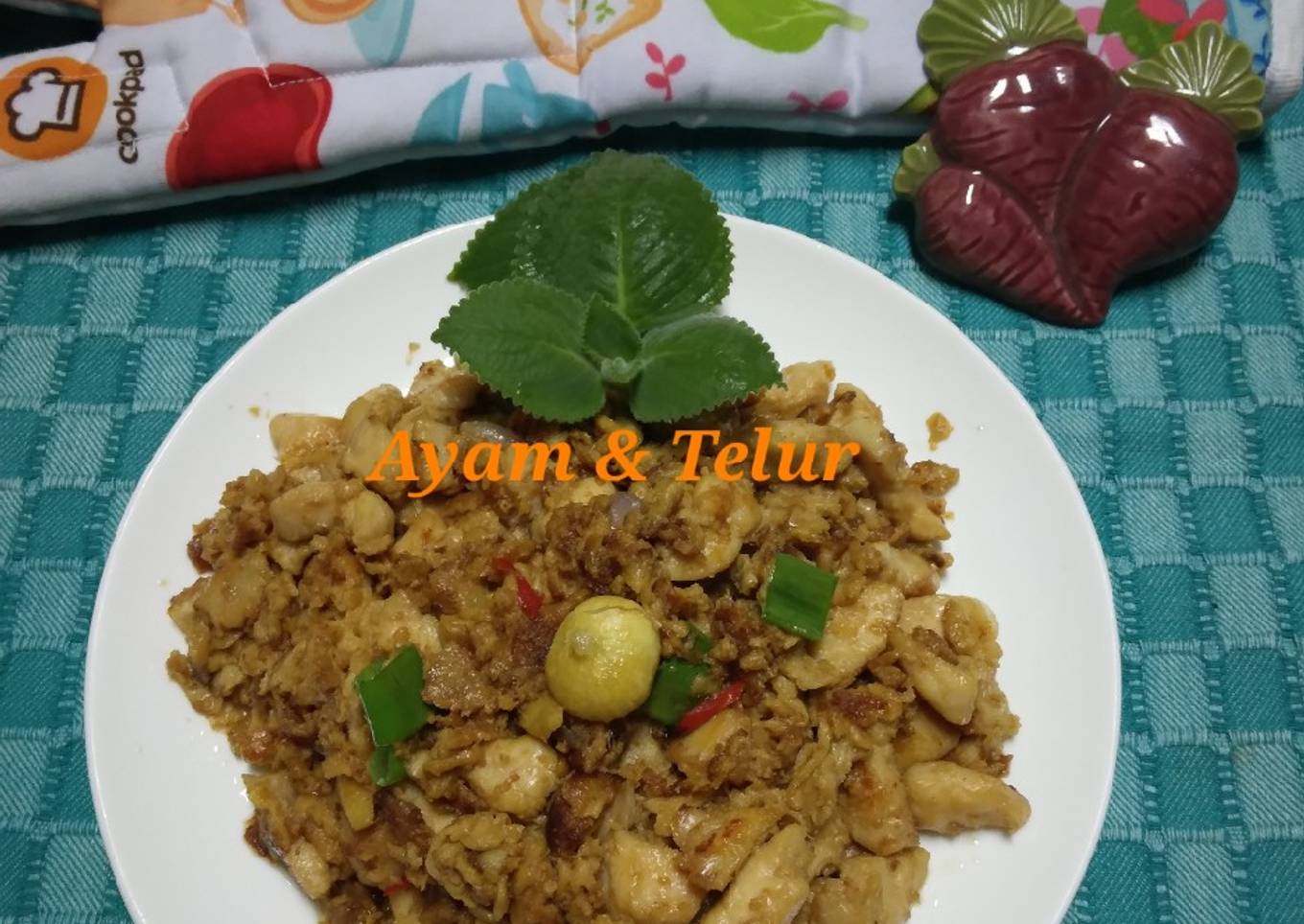 Ayam & Telur Gurih