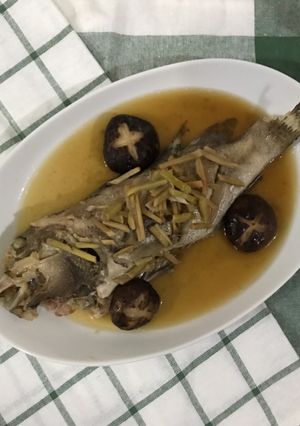 A picture of Ginger and soy sauce streamed grouper.