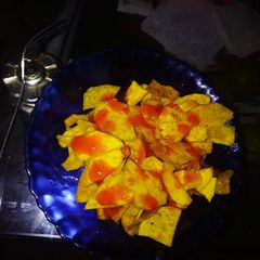 A picture of Potatoes and sweet potatoes crisps.