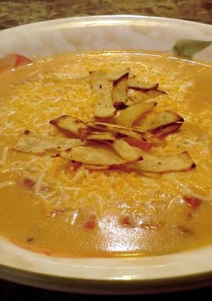 A picture of Chilis chicken enchalada soup.