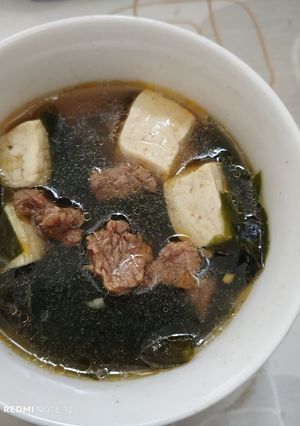 Foto resep Miyeok Guk (Sup Rumput Laut Korea)