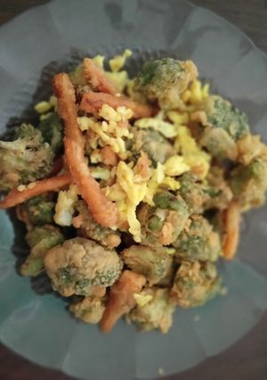 Foto resep Orak Arik Brokoli Wortel Telur