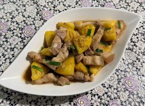 Hình của món SP.1031 - Ba Rọi Heo Xào Dứa.