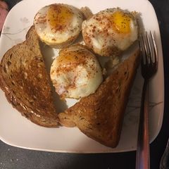 A picture of Egg gems.