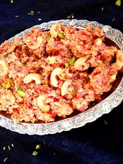 गाजर का हलवा (gajar ka halwa recipe in Hindi) रेसिपी मुख्य फोटो