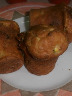 Φωτογραφία της συνταγής Αλμυρά muffins με λιωμένη καρδιά τυριών και ζαμπόν