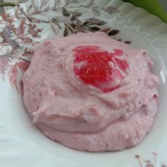 A picture of Strawberry Shrikhand.