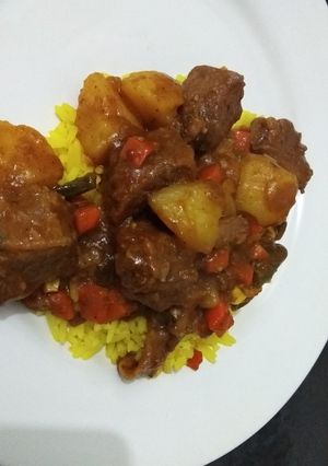 A picture of Vegetable beef stew.