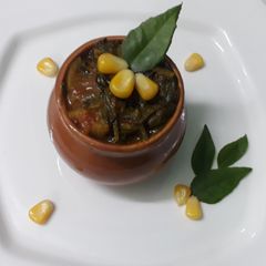 Corn and spinach curry A picture of Corn and spinach curry.