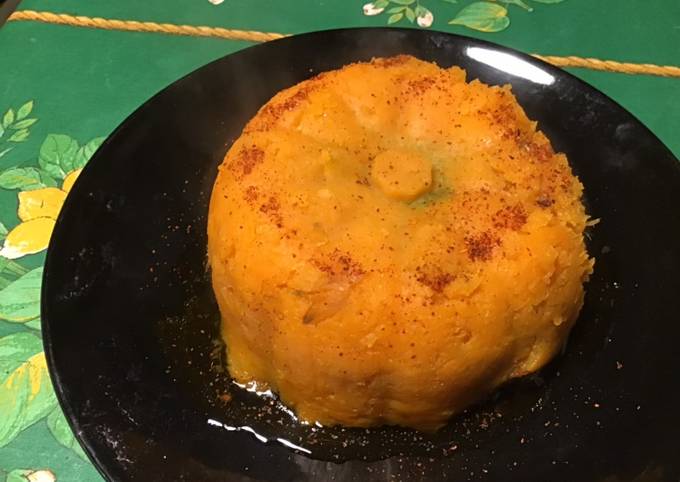 Gâteau « citrouille » à la patate douce et farci porc,poireaux,oignon et tomates séchées