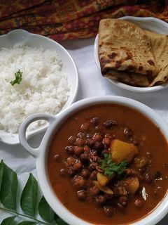 चना मसाला (Chana masala recipe in Hindi) रेसिपी मुख्य फोटो