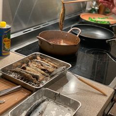 A picture of 🐟 Anchovy fritto - fried anchovy.