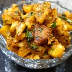A picture of Aloo chaat.