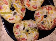 Une photo de pizza cheddar