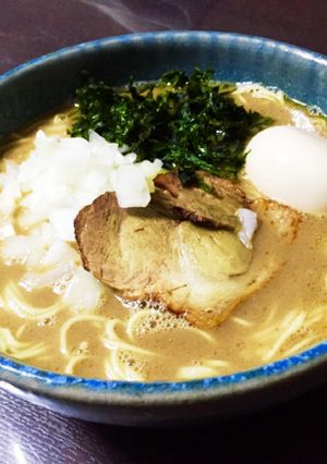 A picture of Rich Chicken Paitan Niboshi Ramen.