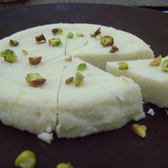 A picture of Steamed Sandesh.