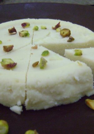 A picture of Steamed Sandesh.
