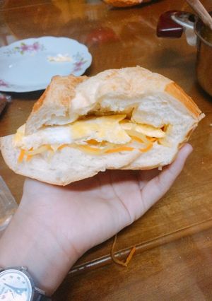 Hình của món Bánh mì kẹp.