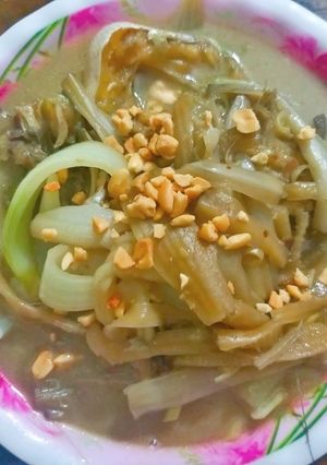 Hình của món Cá tra chưng chuối cây.
