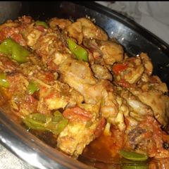 A picture of Makhni karhai.