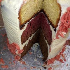 A picture of Butter cream icing.