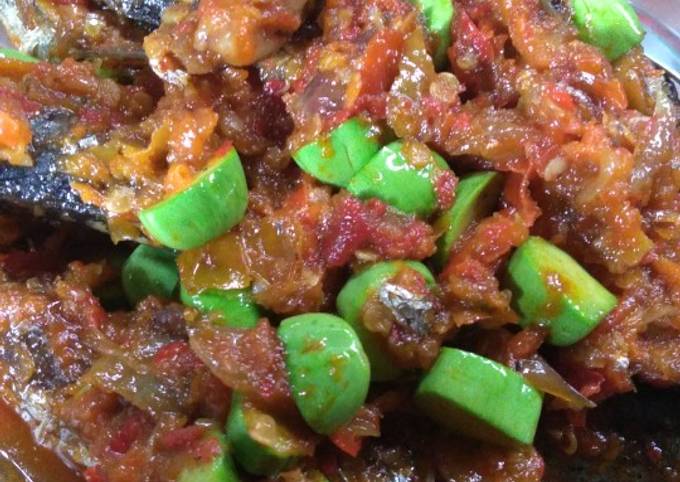 Resep Sambal goreng ikan keranjang petai oleh Naninda Nur Resep Sambal goreng ikan keranjang petai oleh Naninda Nur