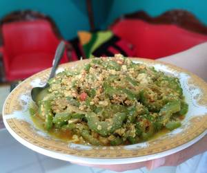 Masakan Unik Pare orak Arik telur dan teri Ala Rumahan Masakan Unik Pare orak Arik telur dan teri Ala Rumahan
