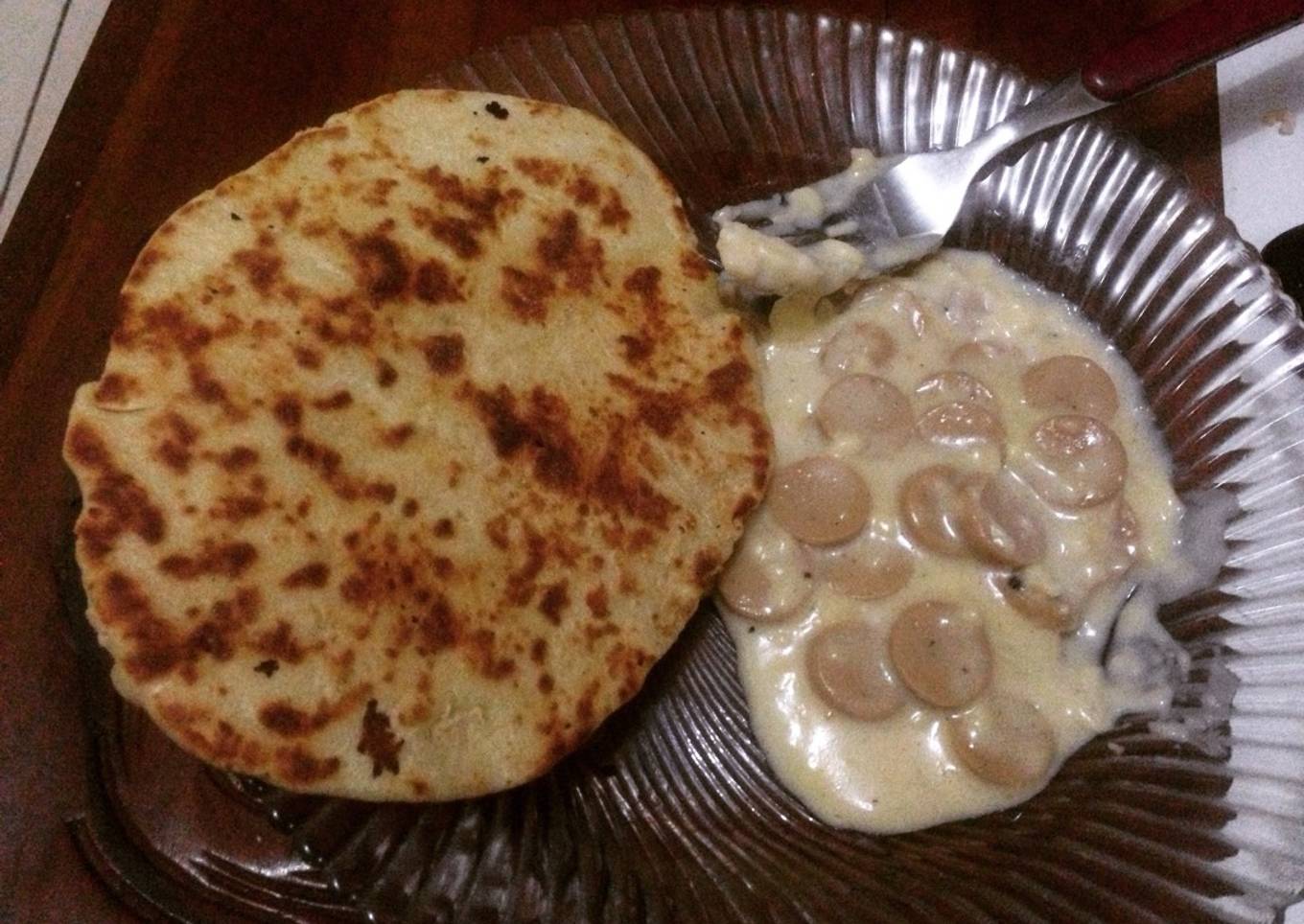 Naan bread with cheese