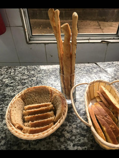A picture of Bread.