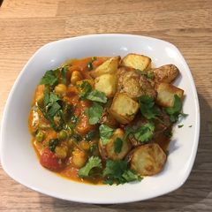 A picture of Butternut squash and chickpea curry.