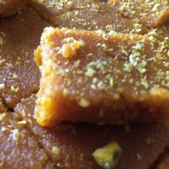 A picture of Rawa mango barfiOr Semolina Mango barfi.