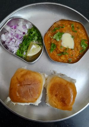 A picture of Pav bhaji.
