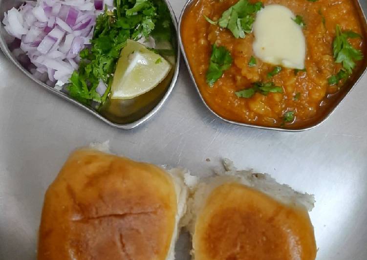 Steps to Prepare Quick Pav bhaji