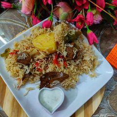 A picture of Beef yakhni pulao.