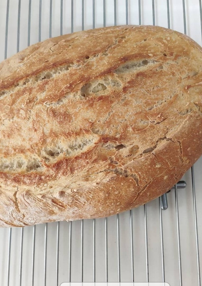 Una foto de Pan de harina de trigo y levadura fresca